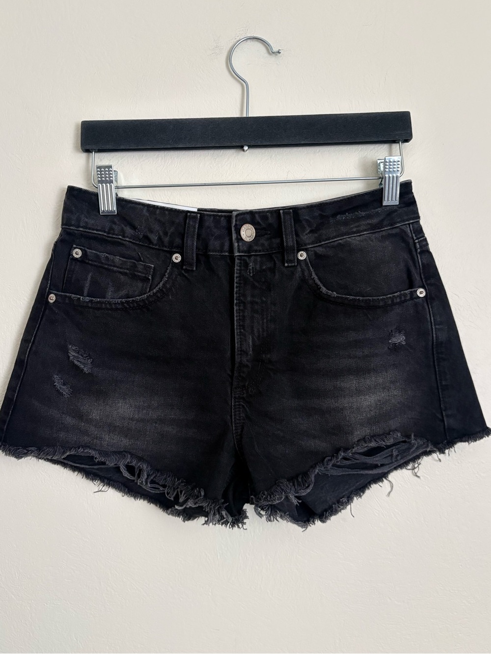Garage Denim Trendy Grunge Festival Black Distressed Raw Hem Sz 26 Inseam 3”